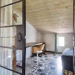 Holiday home Maison Moderne Avec Jardin Pour 12 Personnes Saint-Jean-de-Monts